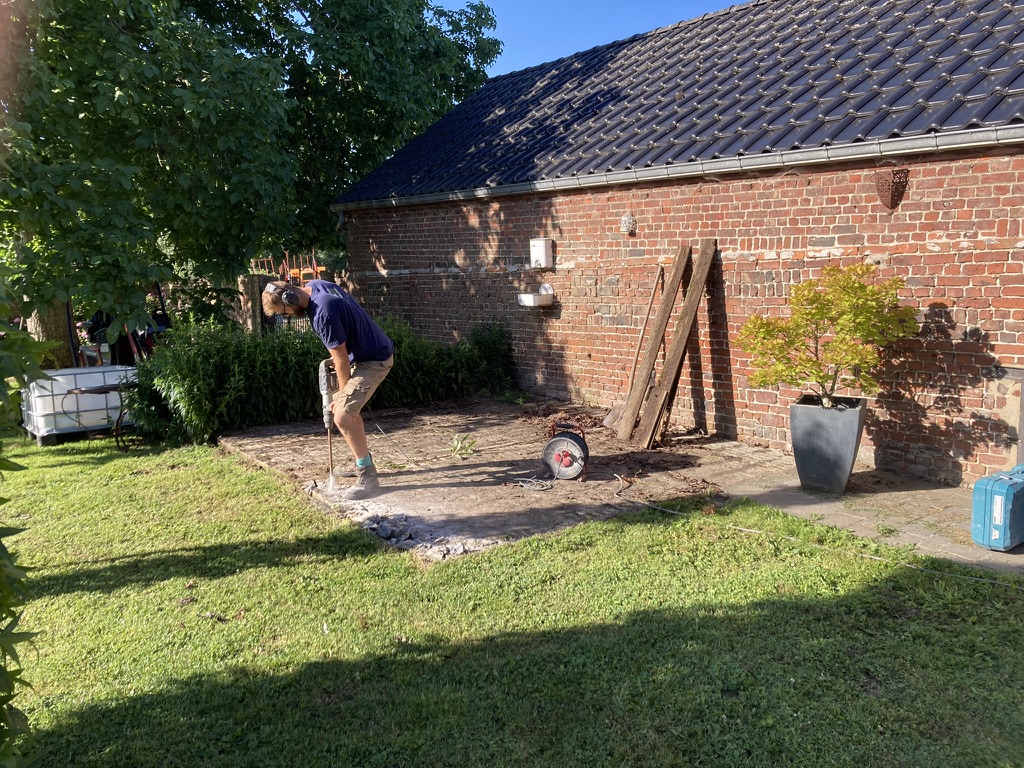 Terrasse avec carrelages avant travaux
