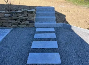 Chemin d'accès au jardin